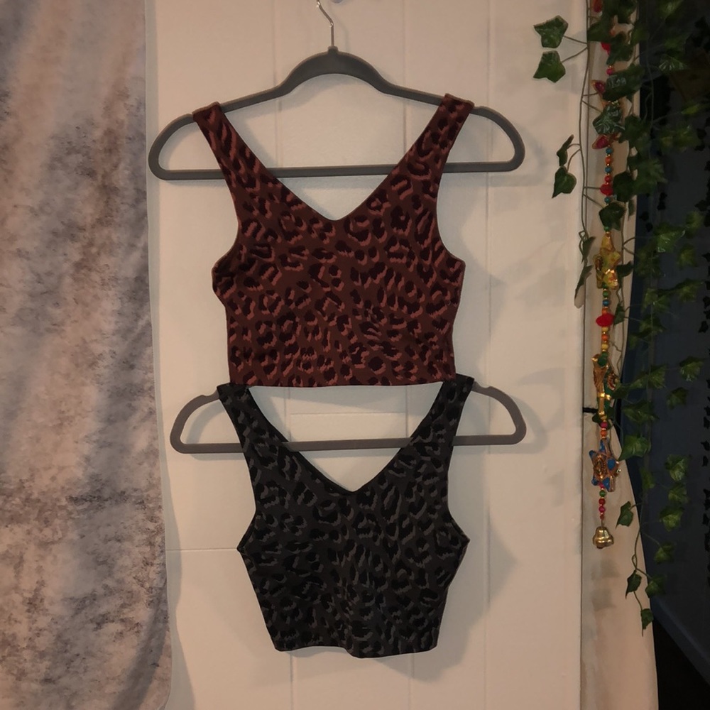 Aerie offline bundle cropped cheetah print exercise tops - bundle in size XS